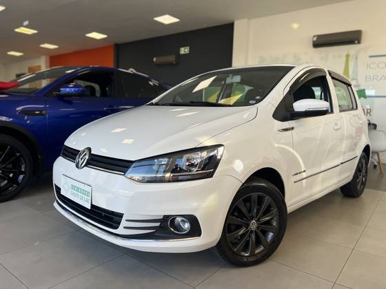 VOLKSWAGEN FOX 1.0 MPI TRENDLINE 12V FLEX 4P MANUAL VOLKSWAGEN FOX 1.0 MPI TRENDLINE 12V FLEX 4P MANUAL